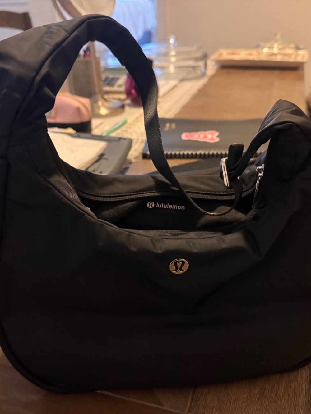 Handbag - Picture 1 of 1